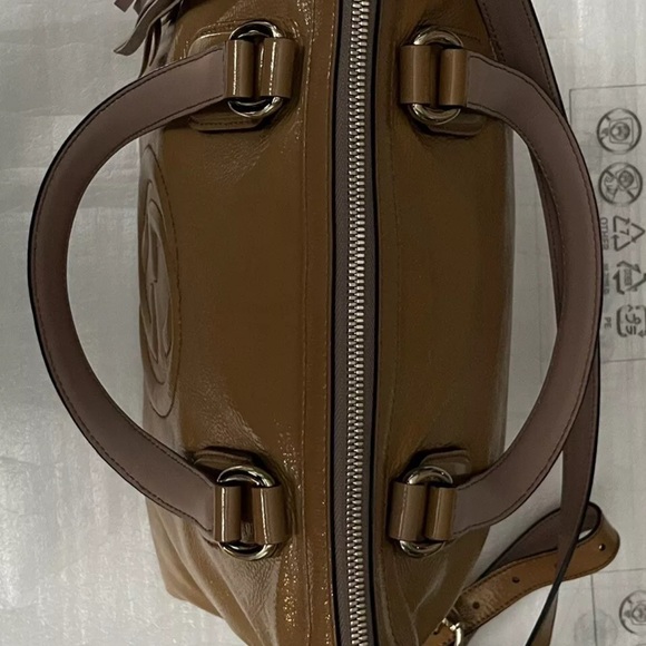 Gucci GG Logo Soho top handle purse. Great condition. Minimal signs of wear - Picture 5 of 13